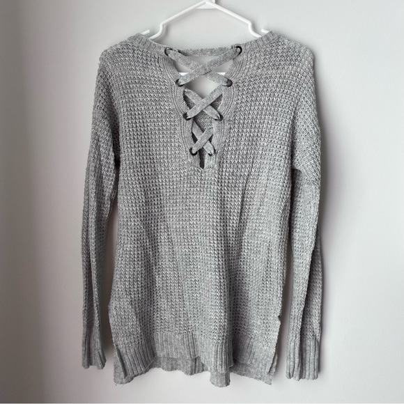 3/$20 American Eagle Knitted Sweater - Picture 2 of 3